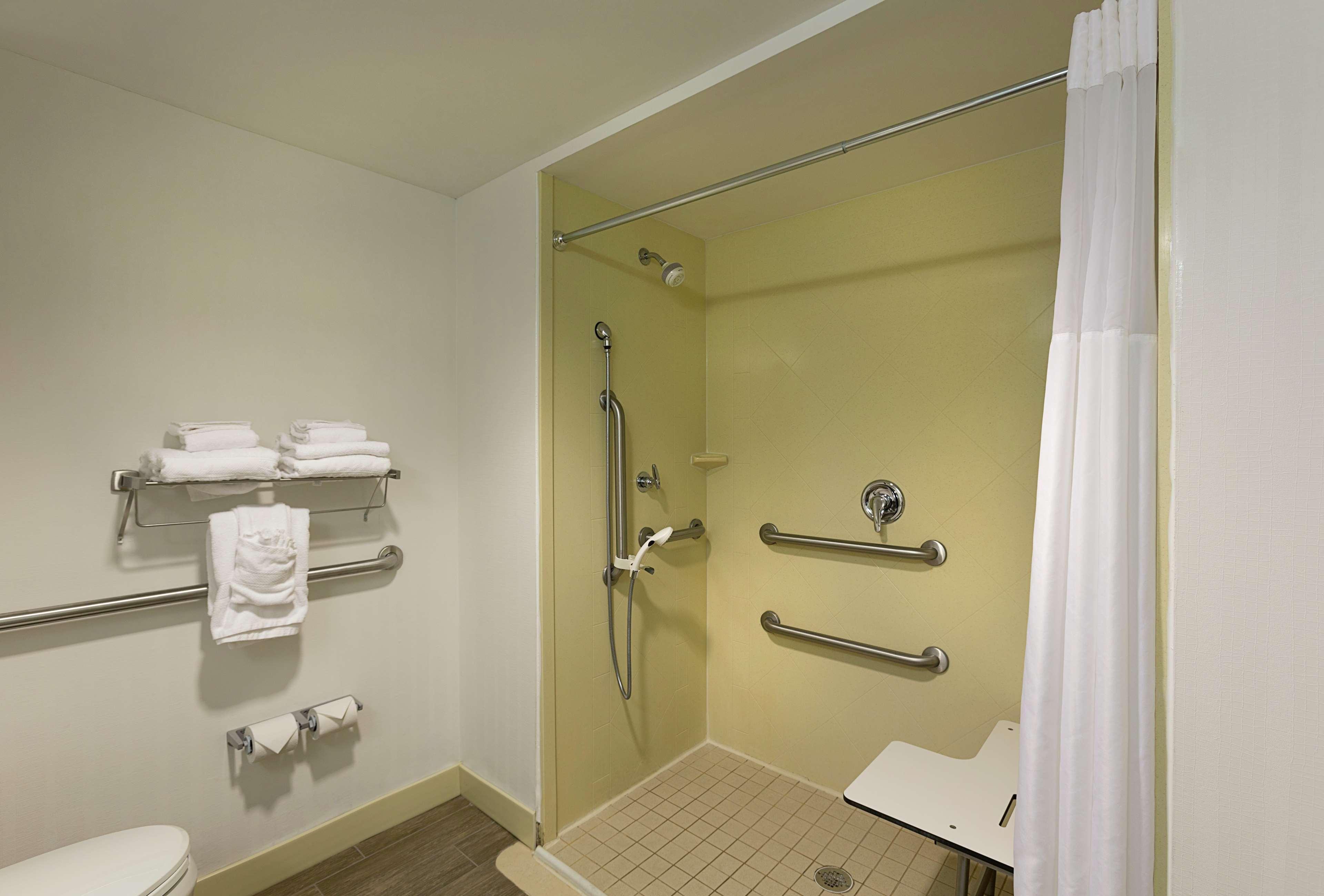 Hampton Inn Belmont At Montcross Extérieur photo