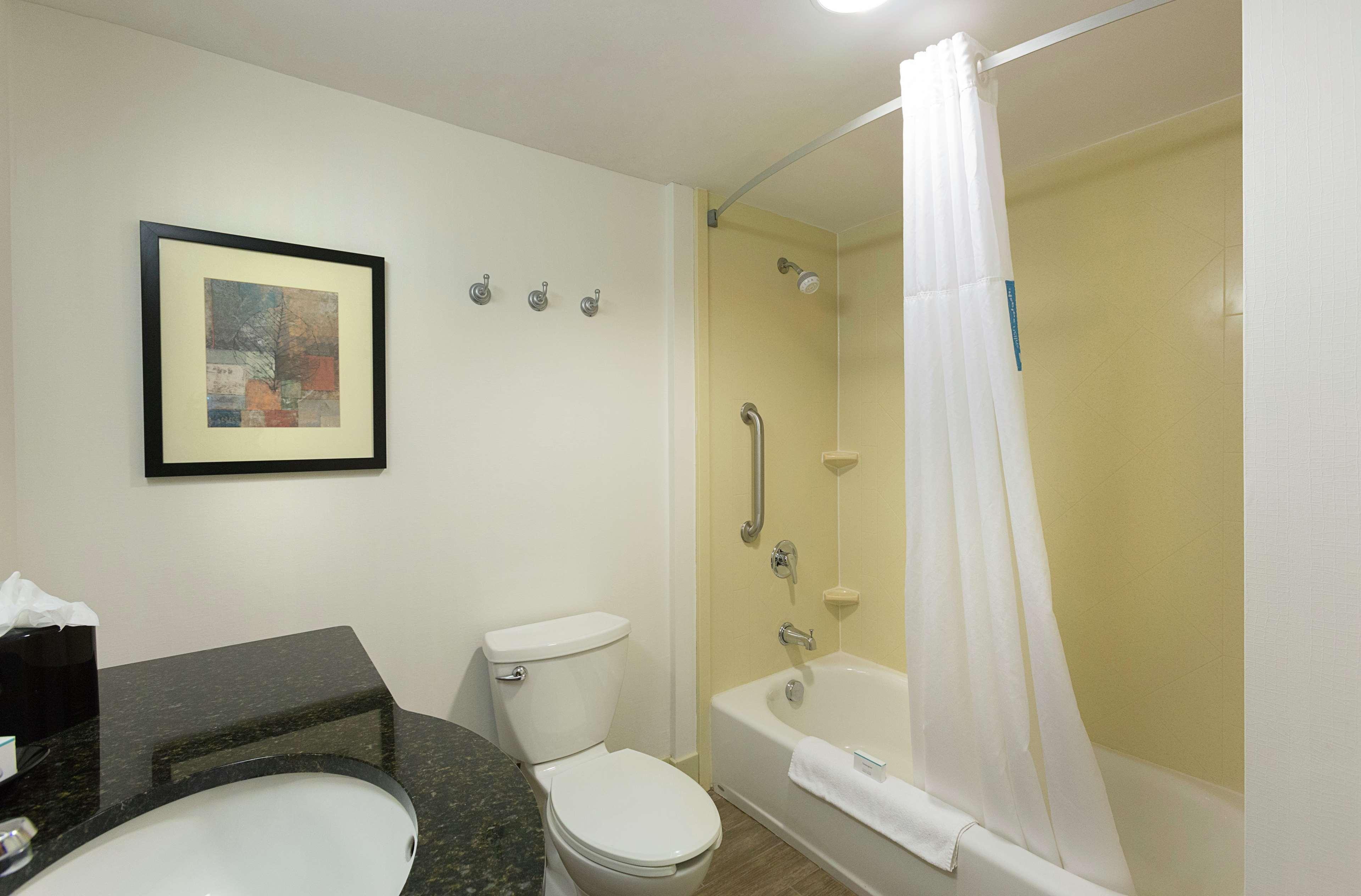Hampton Inn Belmont At Montcross Extérieur photo