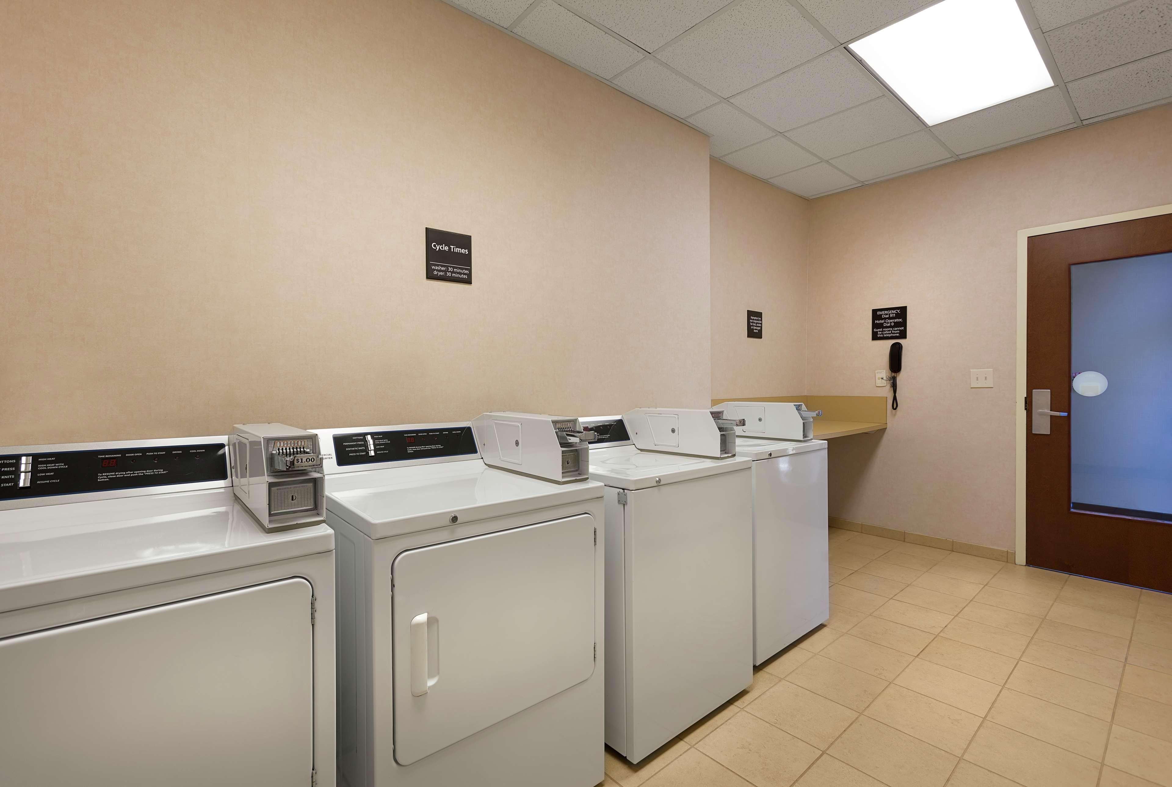Hampton Inn Belmont At Montcross Extérieur photo