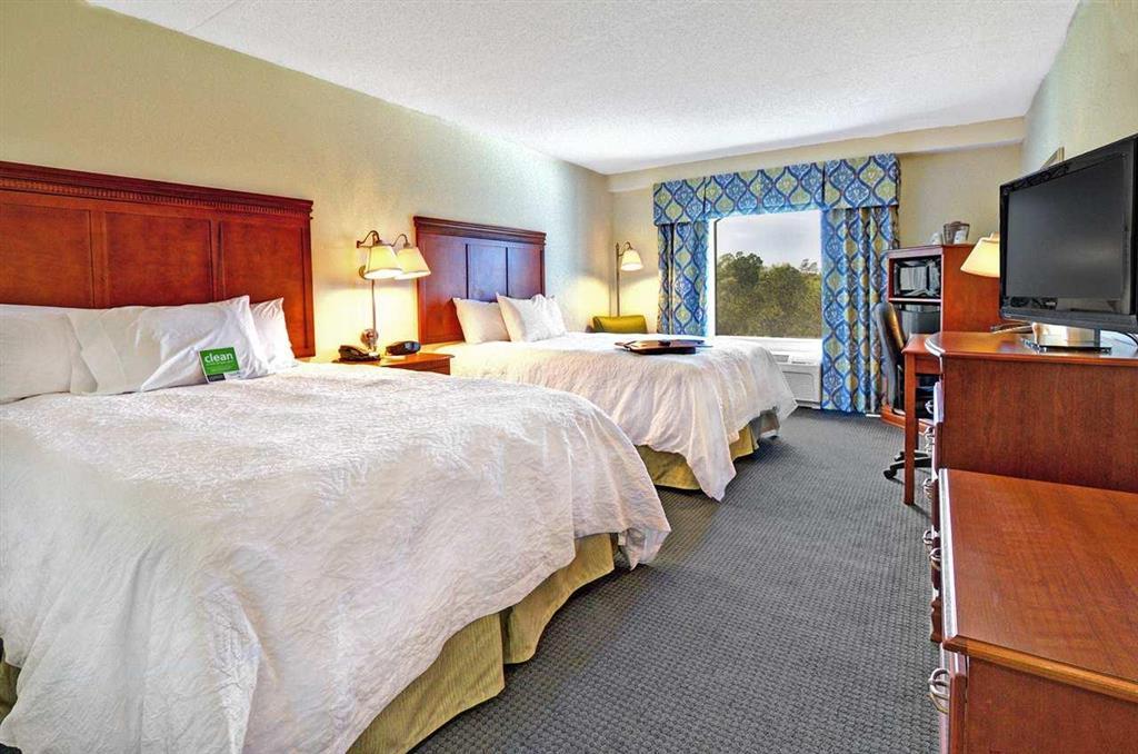 Hampton Inn Belmont At Montcross Chambre photo