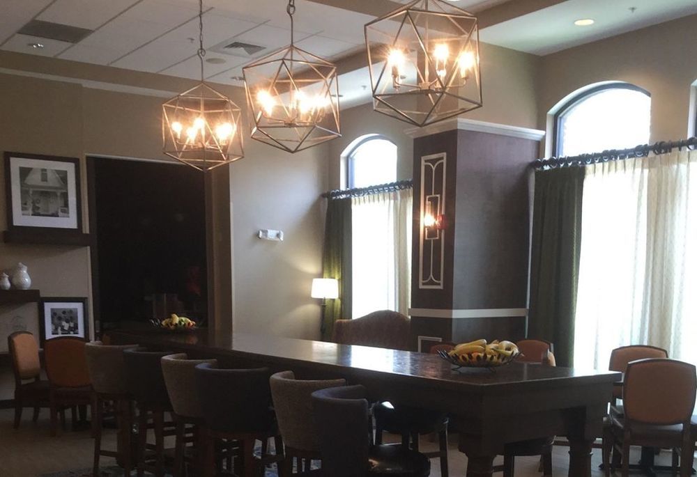 Hampton Inn Belmont At Montcross Restaurant photo