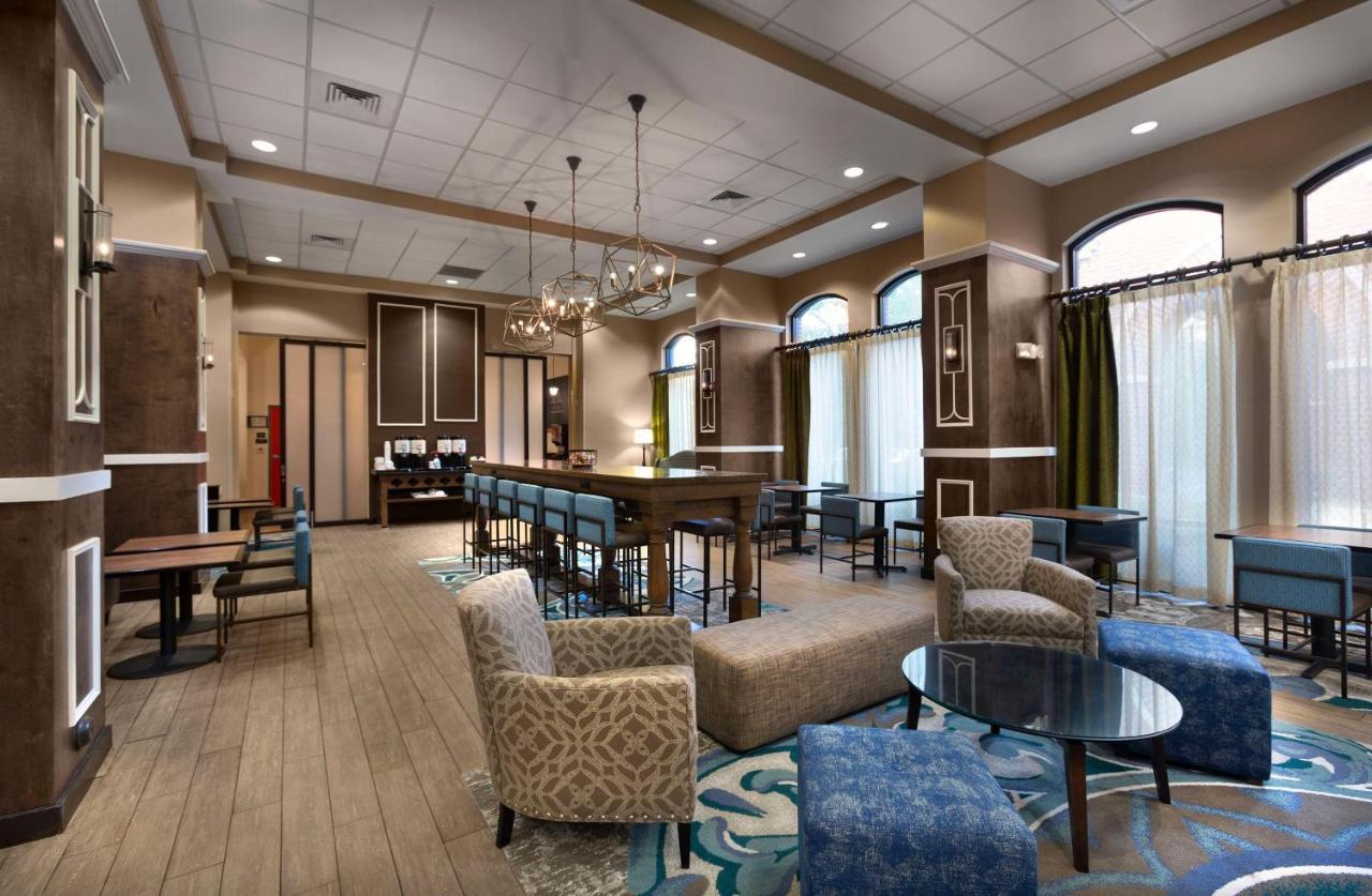 Hampton Inn Belmont At Montcross Extérieur photo