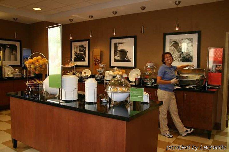 Hampton Inn Belmont At Montcross Restaurant photo