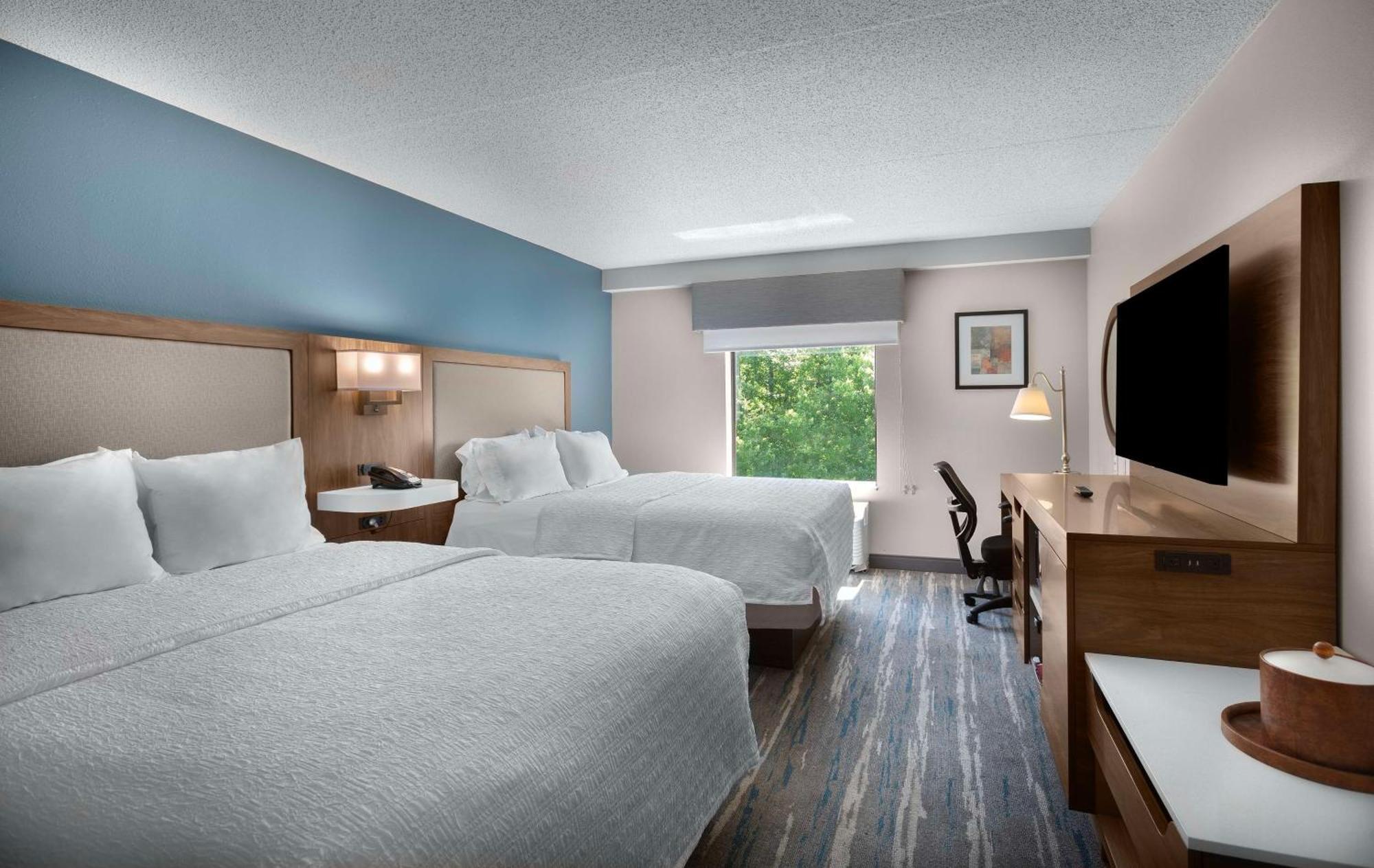 Hampton Inn Belmont At Montcross Extérieur photo
