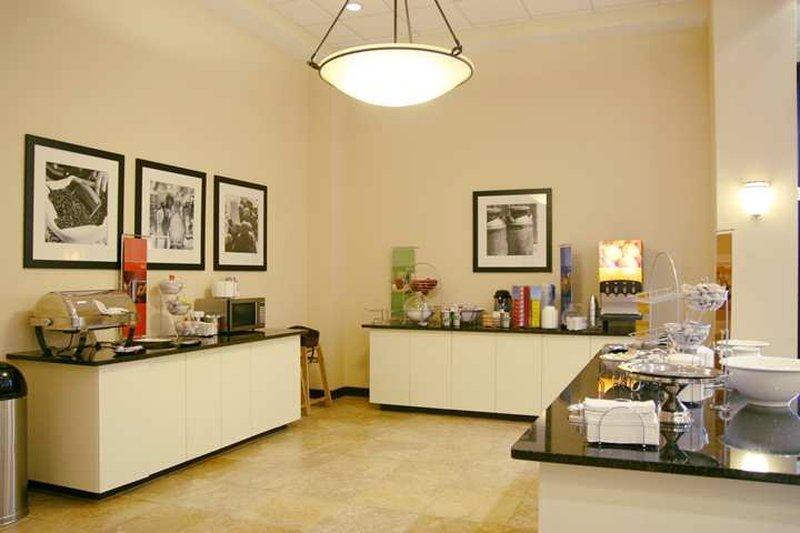 Hampton Inn Belmont At Montcross Extérieur photo